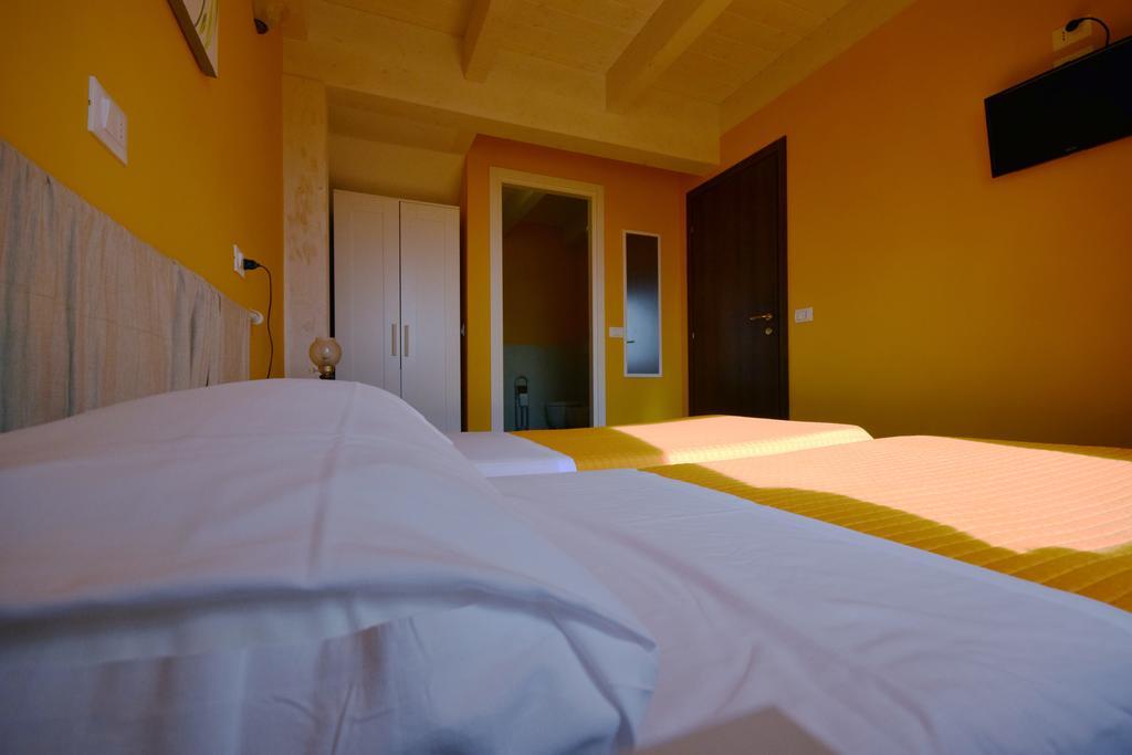 Agriturismo Al Rifugio Divino Belvedere Ostrense Экстерьер фото
